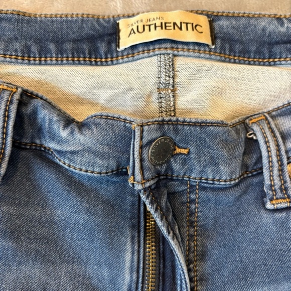 Silver Relaxed Fit Denim Blue Jeans Mn’s Sz 38x32 - Picture 3 of 10